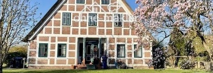 Wohn(t)raum vor den Toren Hamburgs: 4-Zimmer-Wohnung mit eigener Terrasse