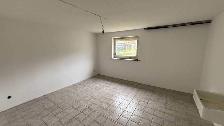 1-Familienwohnhaus in ruhiger Wohnlage – Keller - www.immobilien-heise.de