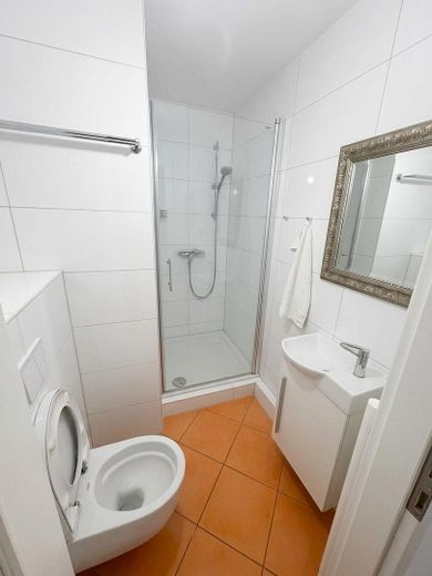 Jak nowe 4-pokojowe mieszkanie własnościowe – Zdjęcie 16