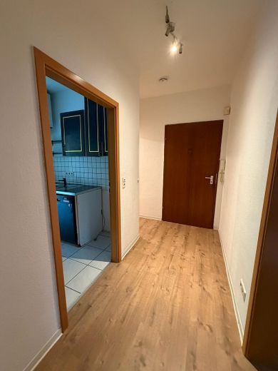Stuttgart Süd Bestlage - 2-Zimmer-Wohnung mit großem Balkon ins Grüne in Stuttgart-Süd – Flur