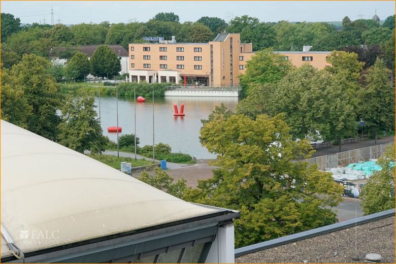 Ausblick auf Teichanlage links