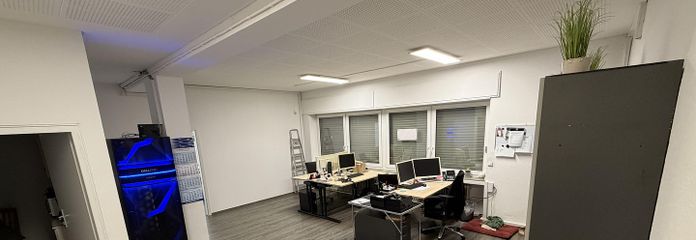 Büros mit Halle