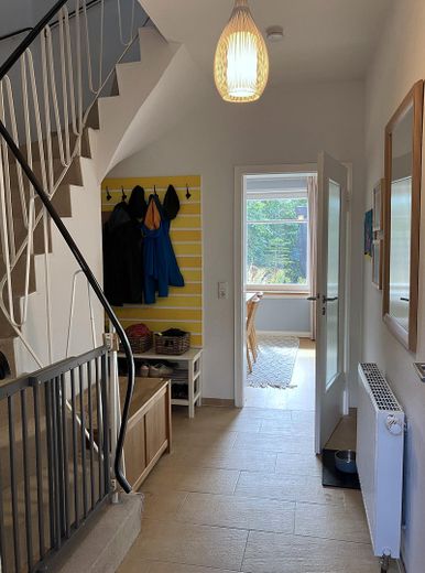 Professionally renovated mid-terrace house in an attractive location in Lilienthal-Butendiek – Flur - EG