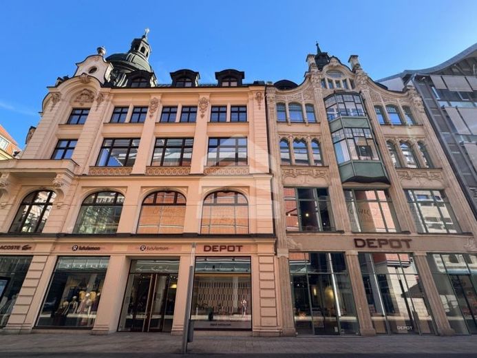 Uffici rappresentativi con 862 m² direttamente in centro – Photo 1