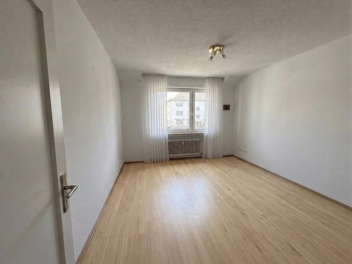 Penthouse-Maisonette der Extraklasse: Wohnen über zwei Ebenen mit 2 Balkonen und Aufzug – Foto 10