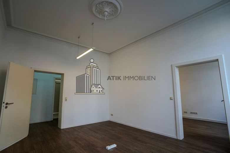 ATIK: Exklusive Bürofläche mit Altbaucharme und Terrasse im Zentrum - provisionsfrei – Innenansicht