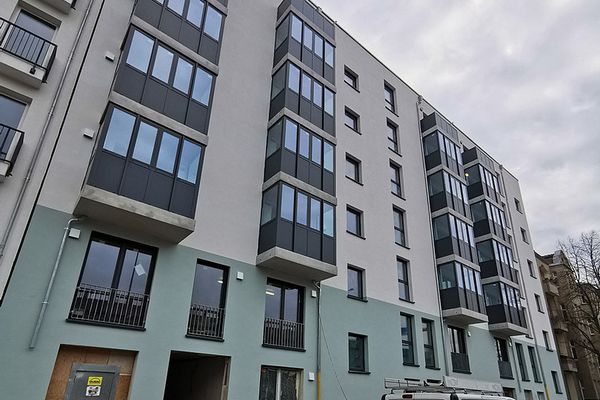 Erstbezug: schöne 21 m² 1-Zimmer-Whg. mit Einbauküche, Balkon u. angrenz. Dachterrasse in Schöneberg