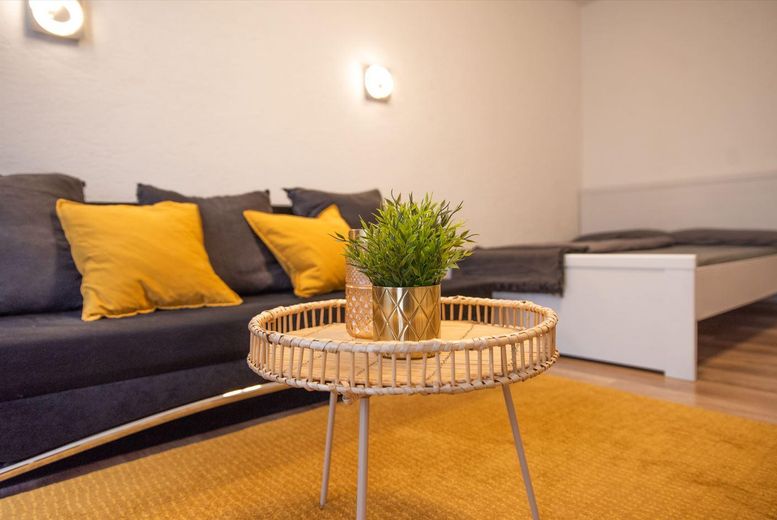 Möblierte 1-Zi Wohnung mit neuer EBK und Balkon in Sindelfingen – Lädt zum entspannen ein
