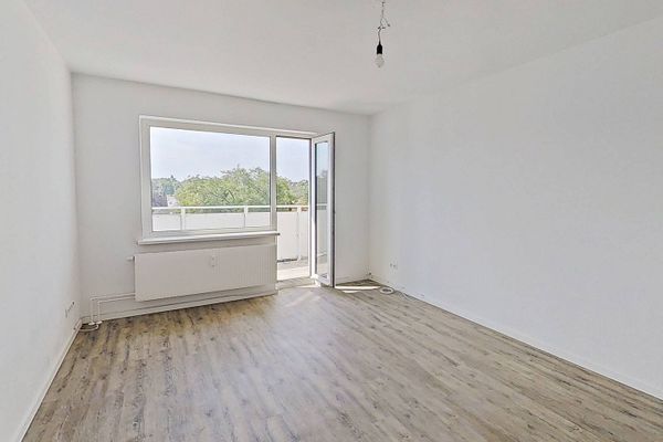 Hübsche 2-Zimmer-Wohnung mit BALKON, EBK und viel Lichteinfall