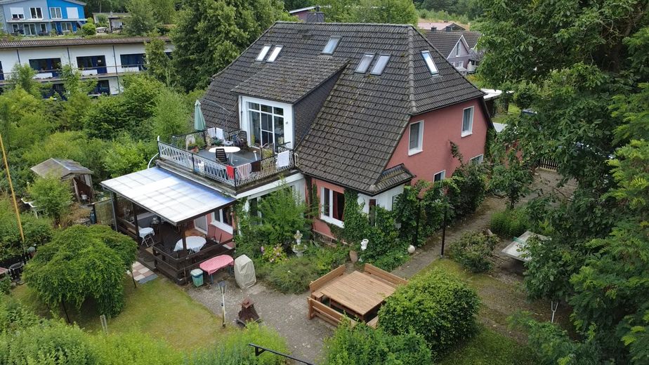 Haus am See Residenz oder Rendite – Seitenansicht links