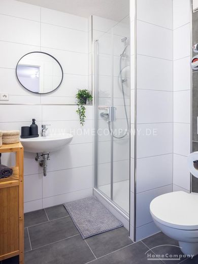 28167 HomeCompany Dresden Möbliert/Furnished Studio Apartment in Dresden-Laubegast max. 2 Personen – 7c9f05cfabdabc2b11eb2f58fd4b193d69d33926.jpg