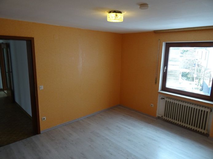 Helle 3,5 Zimmer Wohnung 1. OG mit Balkon, Stellplatz, Garten in 72348 Rosenfeld Heiligenzimmern ab sofort zu vermieten – Foto 17