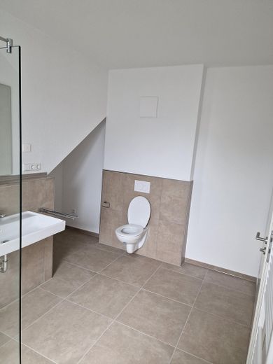 Moderate Penthousewohnung in ruhiger Lage – Foto 12