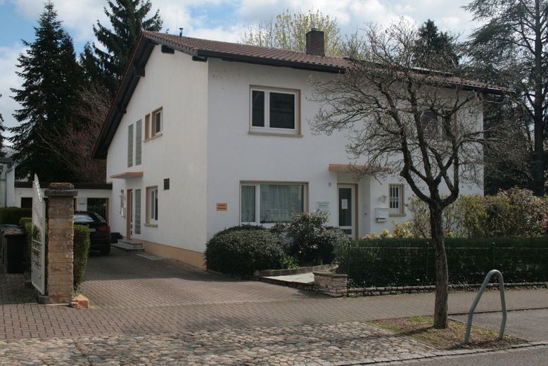 Großzügiges Zweifamilienhaus in bester, zentrumsnaher Lage in Müllheim – 9aef338c-65f0-4256-8e2a-562bff90faeb