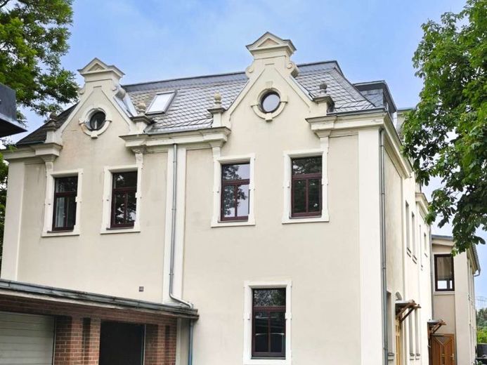 WOW!!! Traumhafte 3-Raum Wohnung mit Garten und Einbauküche – Foto 1