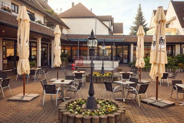 Top!! Eiscafé Dolomiti zu verpachten - ohne Abstand – Terrassenansicht Bild 3