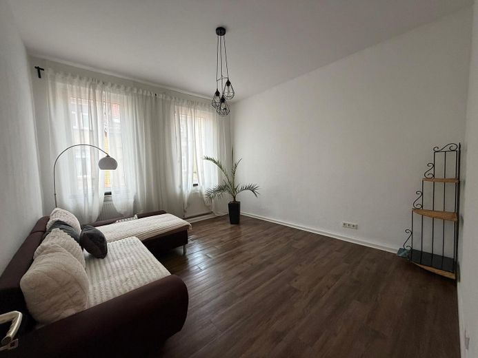 2 ZKB im modernisierten Altbau, Balkon – Wohnzimmer 2