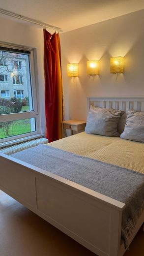 In etwa: Schlafzimmer