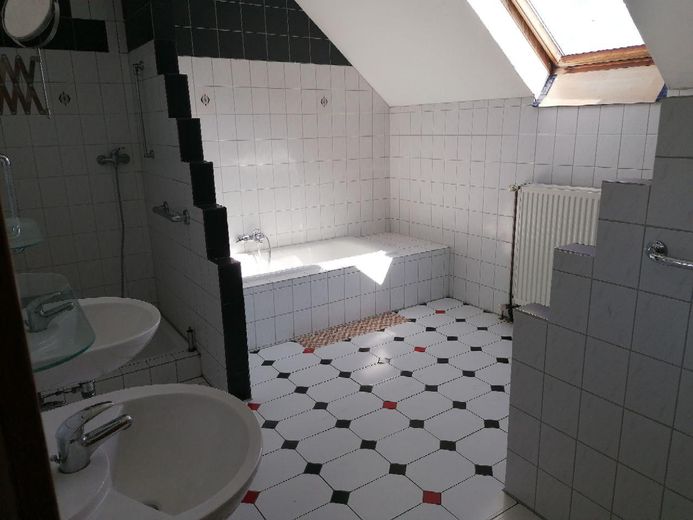 Immobilie / großzügiges Haus im Wendland – Badezimmer 1
