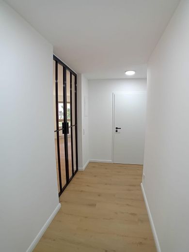 Frisch sanierte 2,5-Raum-Wohnung in ruhiger Lage – Eingang zur Wohnung