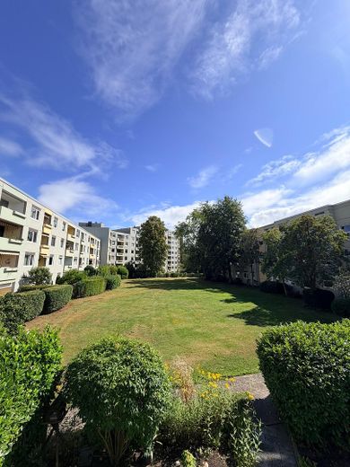 Sanierte lichtdurchflutete 2,5 Zi.-Wohnung in HH-Bramfeld – Foto 9