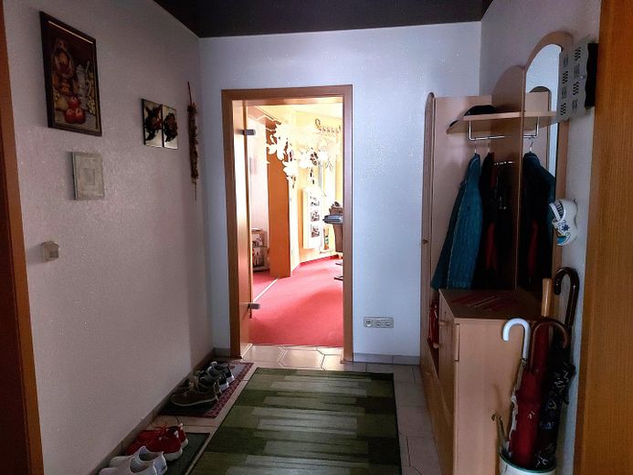 Flur zur Küche-Wohnbereich  EG