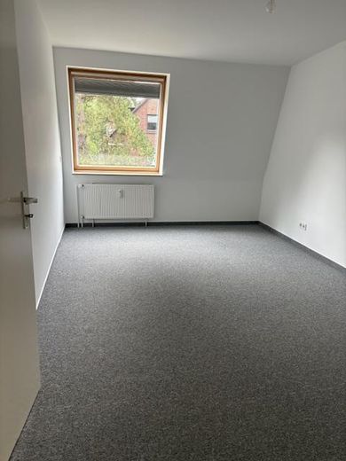 Hamburg Bergstedt’te geniş güneybatı sundurmalı ve yeşil manzaralı 2 odalı daire, 2. kat (son kat) – Fotoğraf 13