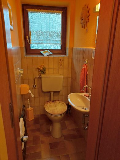 Ruhig gelegenes Einfamilienhaus mit Potenzial – Foto 14