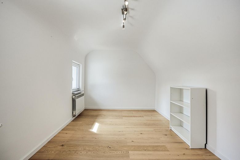 Mehr Wohngefühl als Fassade: Das Raumwunder in Bornheim—Rösberg! Ohne Käuferprovision! – Gästezimmer