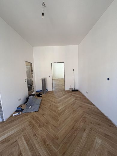Piso de 3 habitaciones completamente renovado con 2 balcones en pleno Oststadt – Zimmer 2