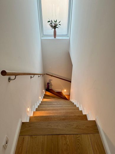 Treppe ins Obergeschoss