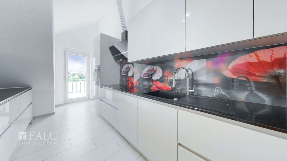 Auf der Sonnenseite ganz oben - FALC Immobilien Öhringen – Küche