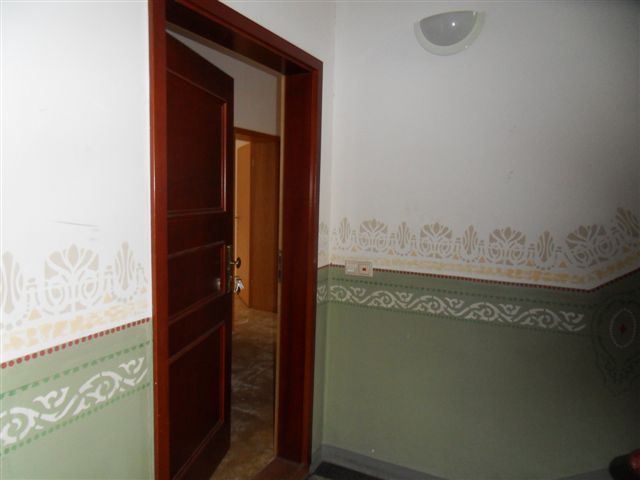 Großzügige 2-Zimmerwohnung mit Vinylbelag, Balkon, Wanne und Dusche! Vormieter verkauft EBK – SDC12030