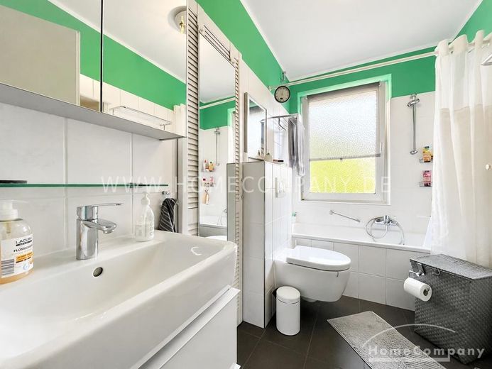 Innenstadt 8072686 Möblierte  &  komplett ausgestattete 2-Zimmerwohnung am Römer – f16b351539d70d17a27eadfef0f8e9c276dbf910.jpg