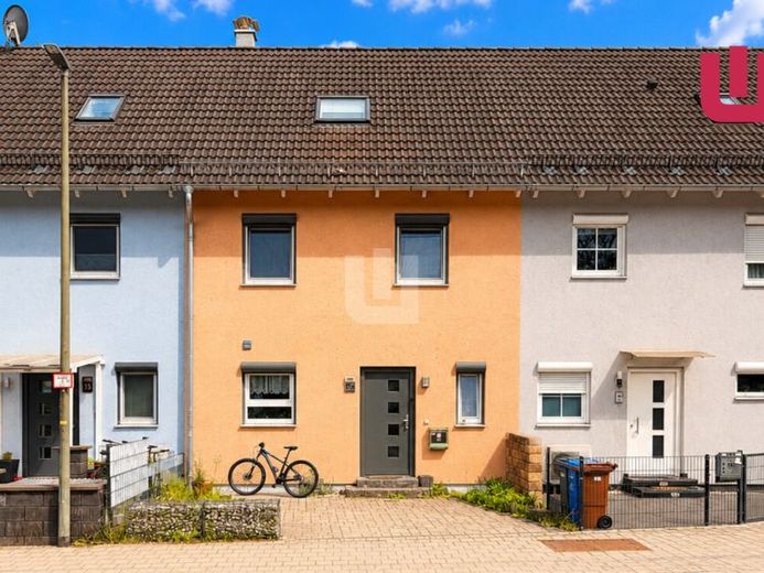 WINDISCH - Gut geschnittenes RMH im neuwertigen Zustand zentral in Emmering – Foto 1
