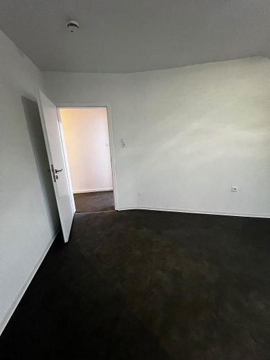 Świeżo wyremontowane 3-pokojowe mieszkanie własnościowe w centralnej lokalizacji – 77 m² – bez prowizji – Zdjęcie 14