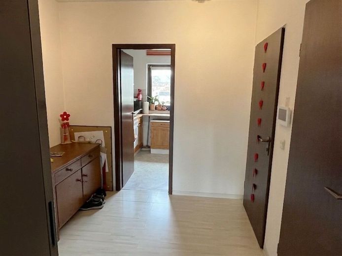 **RESERVIERT** Ansprechende 3-Zimmer-Eigentumswohnung mit Sonnenbalkon und Tiefgaragenstellplatz in Bad Homburg vor der Höhe - Ober-Eschbach – Flur