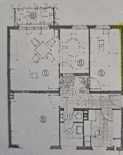 UN kampüsü ve Bundesviertel’e yakın, sakin konumda aydınlık 3 odalı daire – Grundriss. Südseite ist oben