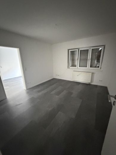 Renovierte 4-Zimmer-Wohnung mit Balkon – Foto 6