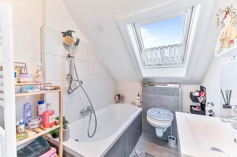 Eigennutz oder Kapitalanlage – Bade Zimmer