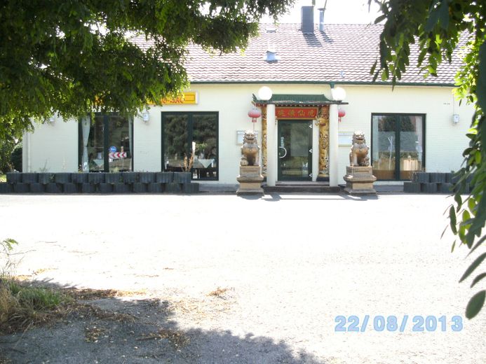 Residential and commercial building, detached restaurant in a secluded location for sale – Photo 2