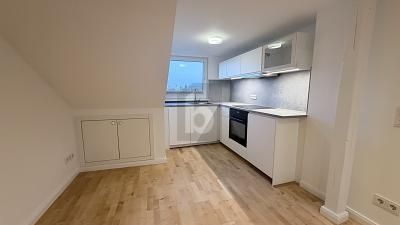 EXKLUSIVE MAISONETTE MIT PRIVATER DACHTERASSE – 1792170799_8c7dc3.jpg