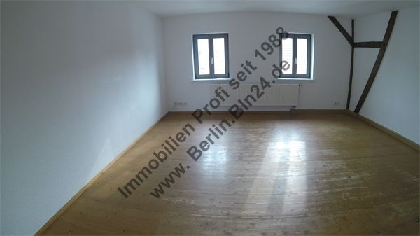 Dachgeschoß -- Wohnung - mieten - saniert in Halle Giebichenstein – G0099935