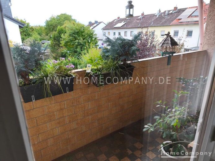 Rosbach-Rodheim AG8072766 – Eşyalı, tam donanımlı sıra evin köşe dairesi – e8b090567e3950f0b13c9b3c88a6f86623ef7544.jpg