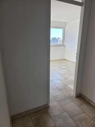 Renovierte 100 m² über den Dächern Rüttenscheids – Loggia, Lift & Fußbodenheizung – Foto 13