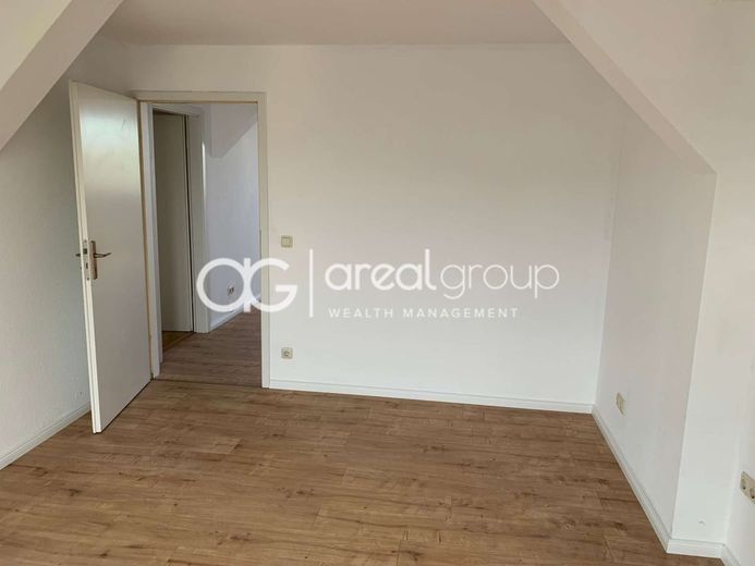 Gepflegtes Mehrfamilienhaus in ruhiger Lage in Halle - südliche Innenstadt – Wohnung Zimmer