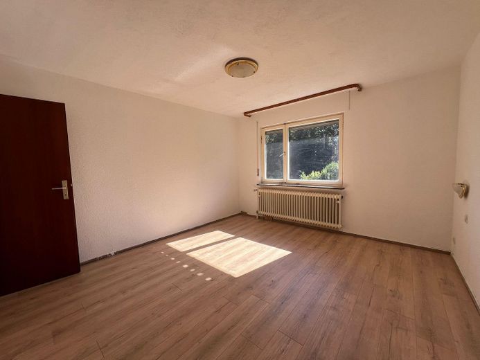 Sonnige Dachgeschosswohnung mit Terrasse in Lauterbach (Schwarzwald)– 4,5 Zimmer, Garage inklusive! – Foto 6
