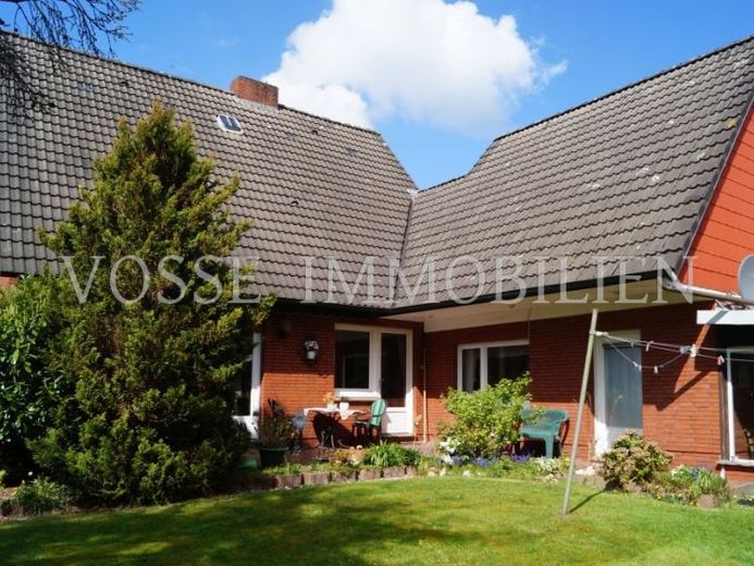 Courtagefrei für Käufer - Bezugsfreies Ein- oder Zweifamilienhaus am Stadtrand – Foto 1