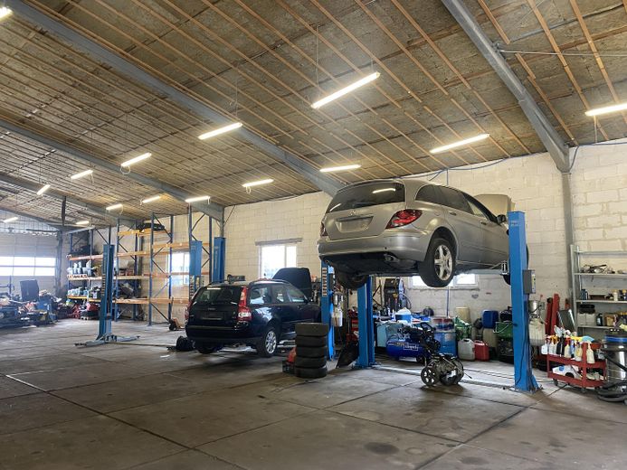Gewerbehalle in Hanau-Wolfgang – ideal als KFZ-Werkstatt, Transporter-/LKW-Werkstatt (bis 7,5 t), – Foto 2