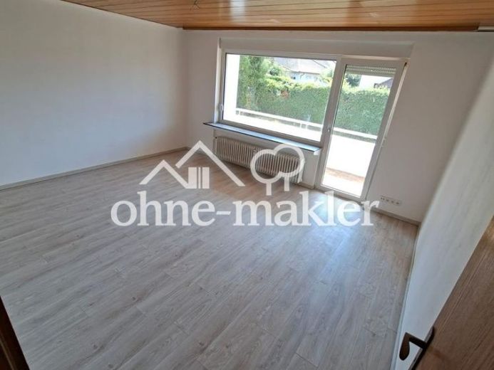 4-Zimmer-Wohnung mit Balkon in Großkrotzenburg – ab sofort verfügbar – Foto 1